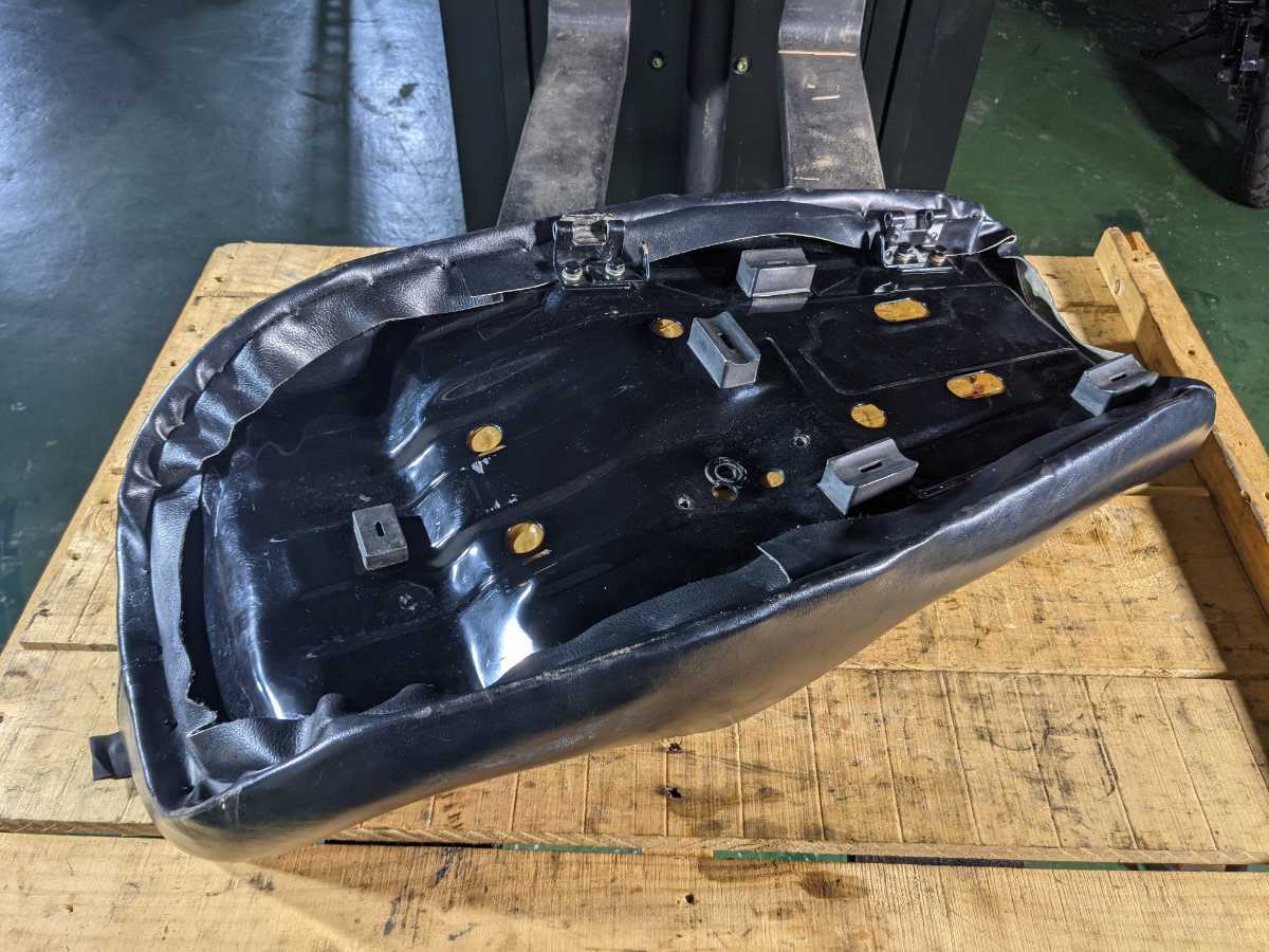 タックロールシート タックロール カワサキ 検索 Z1 Z2 kz900 kz1000 タックロールシート タックロール カワサキ 検索 Z1 Z2 kz900 kz1000
