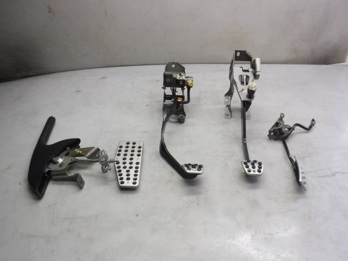 ホンダ インテグラ DC5 タイプR 純正 ブレーキペダルセット ケーブル付き ホンダ インテグラ DC5 タイプR 純正 ブレーキペダルセット ケーブル