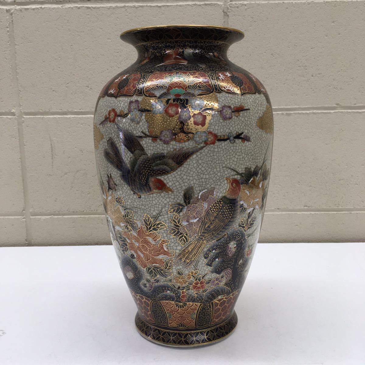 B【Oct179】花鳥 花瓶 花鳥図金彩 花鳥梅 花瓶 陶器 花器 壺 高さ約