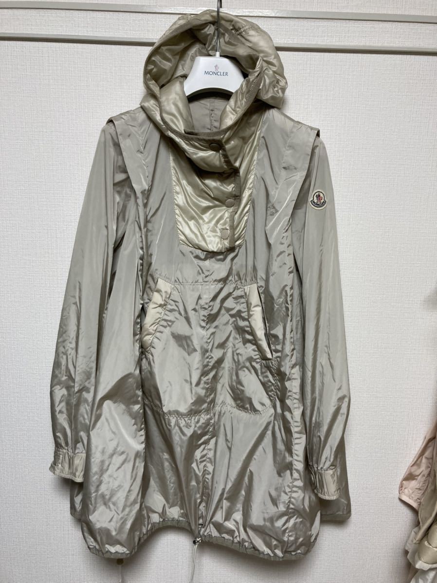モンクレール サカイ スプリングコート ポンチョ ベージュ ナイロン  
