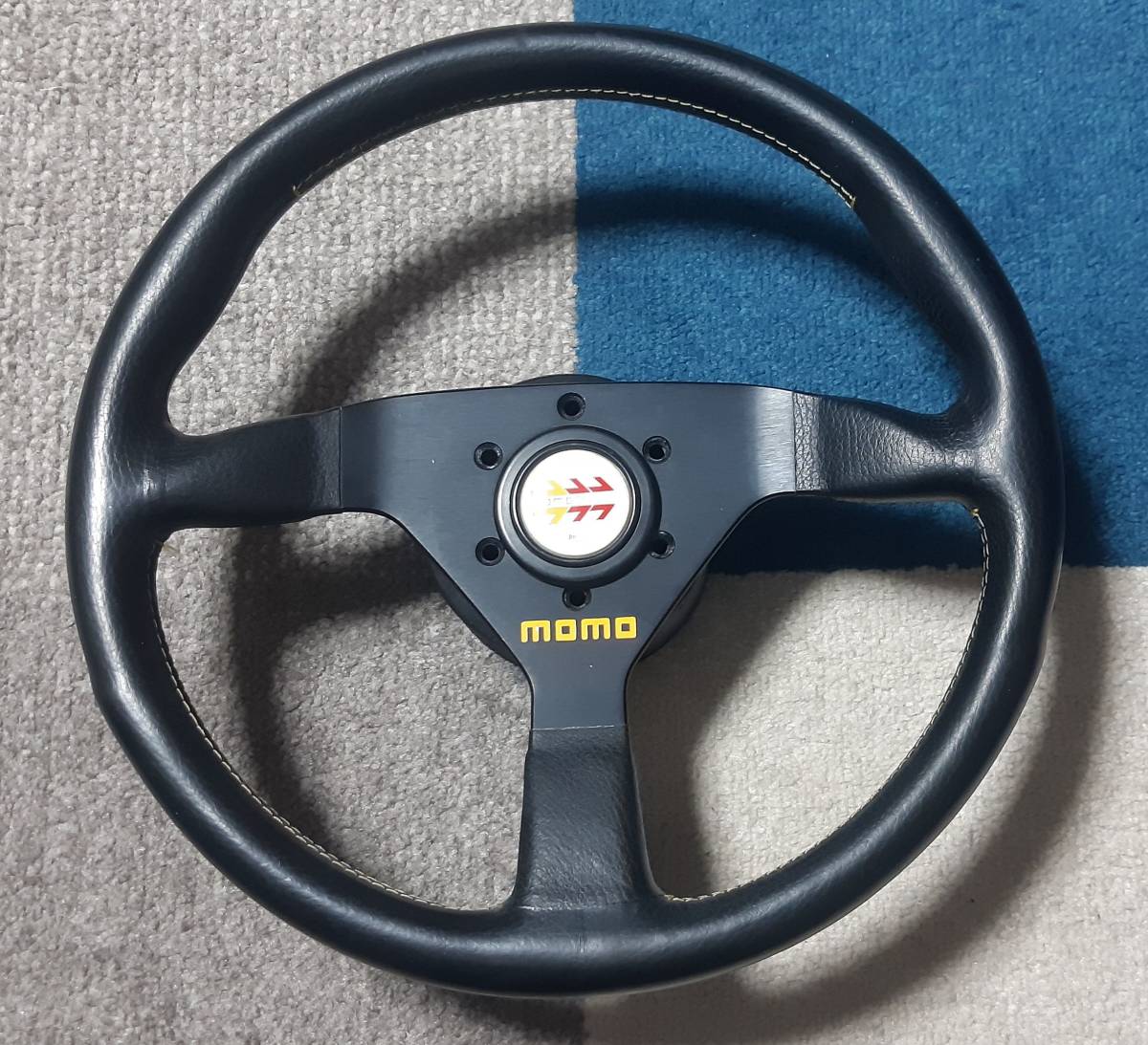 送料無料 90年製 旧車に 当時物 ステアリング モモ ヴェローチェ MOMO