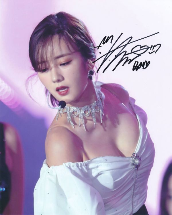 ボミ Apink 直筆サイン写真(サイン)｜売買されたオークション情報