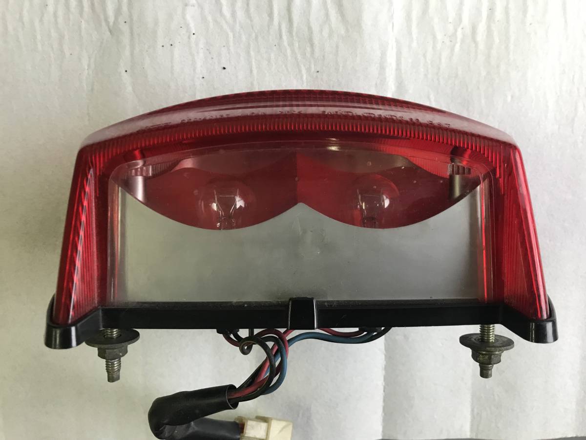 カワサキ ゼファーカイ 純正テールランプ 電球付き ゼファー400
