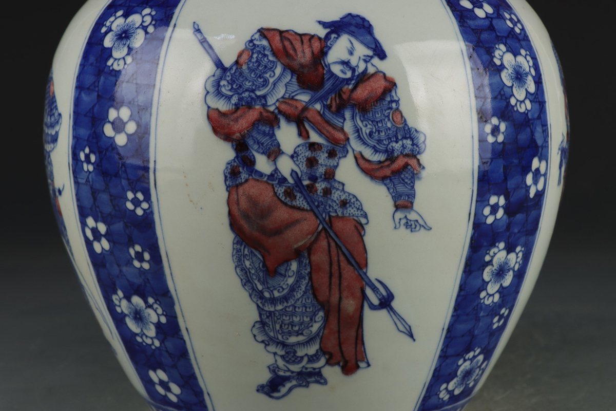 清・古陶磁器・青花礬紅人物戦将図罐・箱付』極細工・古
