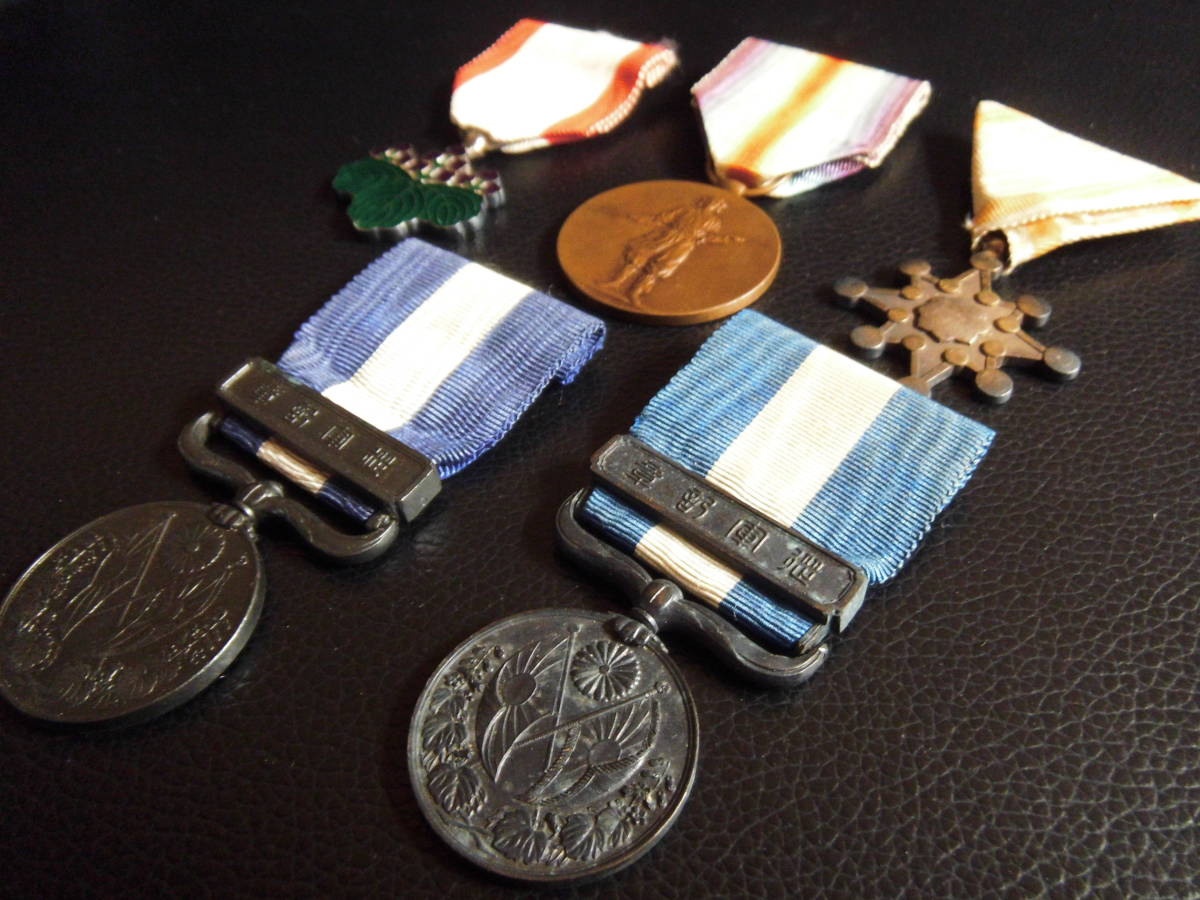 商品一覧 染屋軍装社（購入手続きページ） Wikipedia 勲章 勲七等