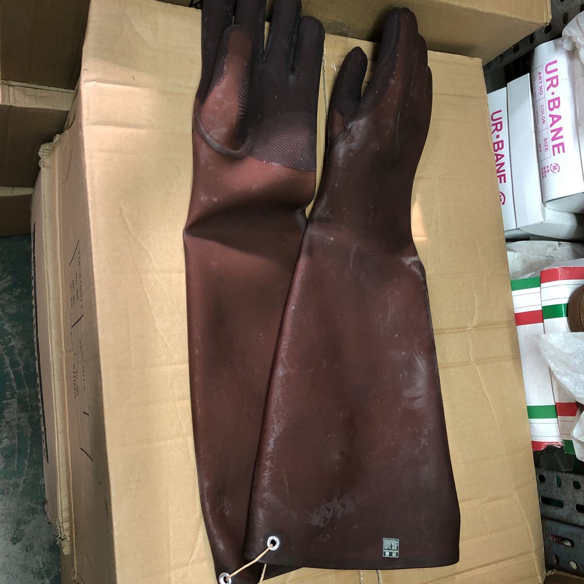 手袋 水産用 5本指 55cm 弘進ゴム製 2本で4000円