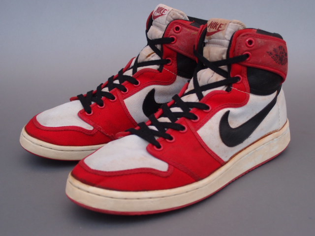 鬼レア !! 1985年製 オリジナル nike air jordan 1 KO 白赤黒 シカゴ 