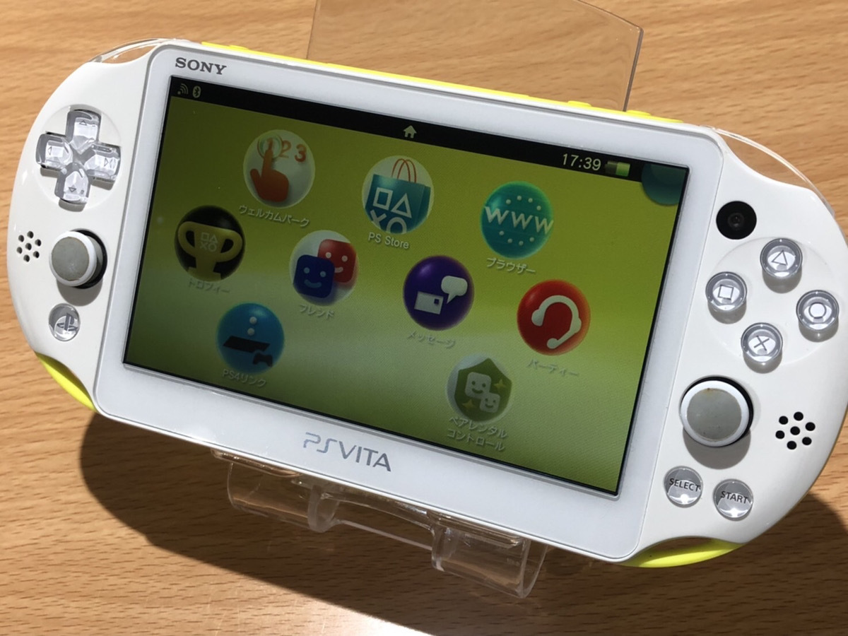 中古】SONY PSVITA PCH-2000 ライムグリーン/ホワイト 専用メモリー 