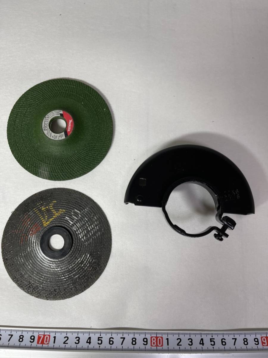 マキタ 100mm ディスクグラインダ モデル GA4031 12000min 始動電流 45A 100v-7.4A 50-60Hz 720w 12000min-1 動作確認済