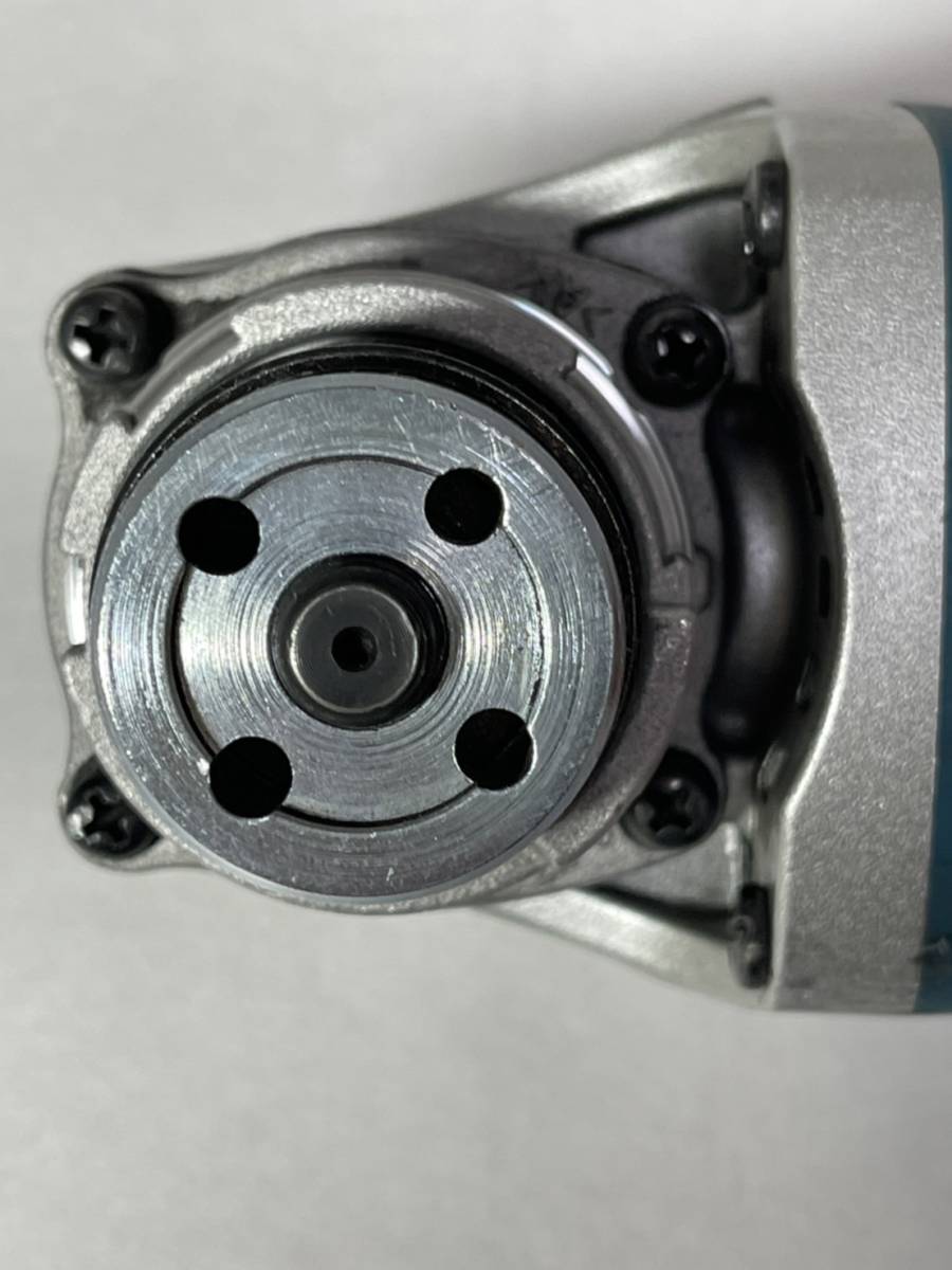 マキタ 100mm ディスクグラインダ モデル GA4031 12000min 始動電流 45A 100v-7.4A 50-60Hz 720w 12000min-1 動作確認済