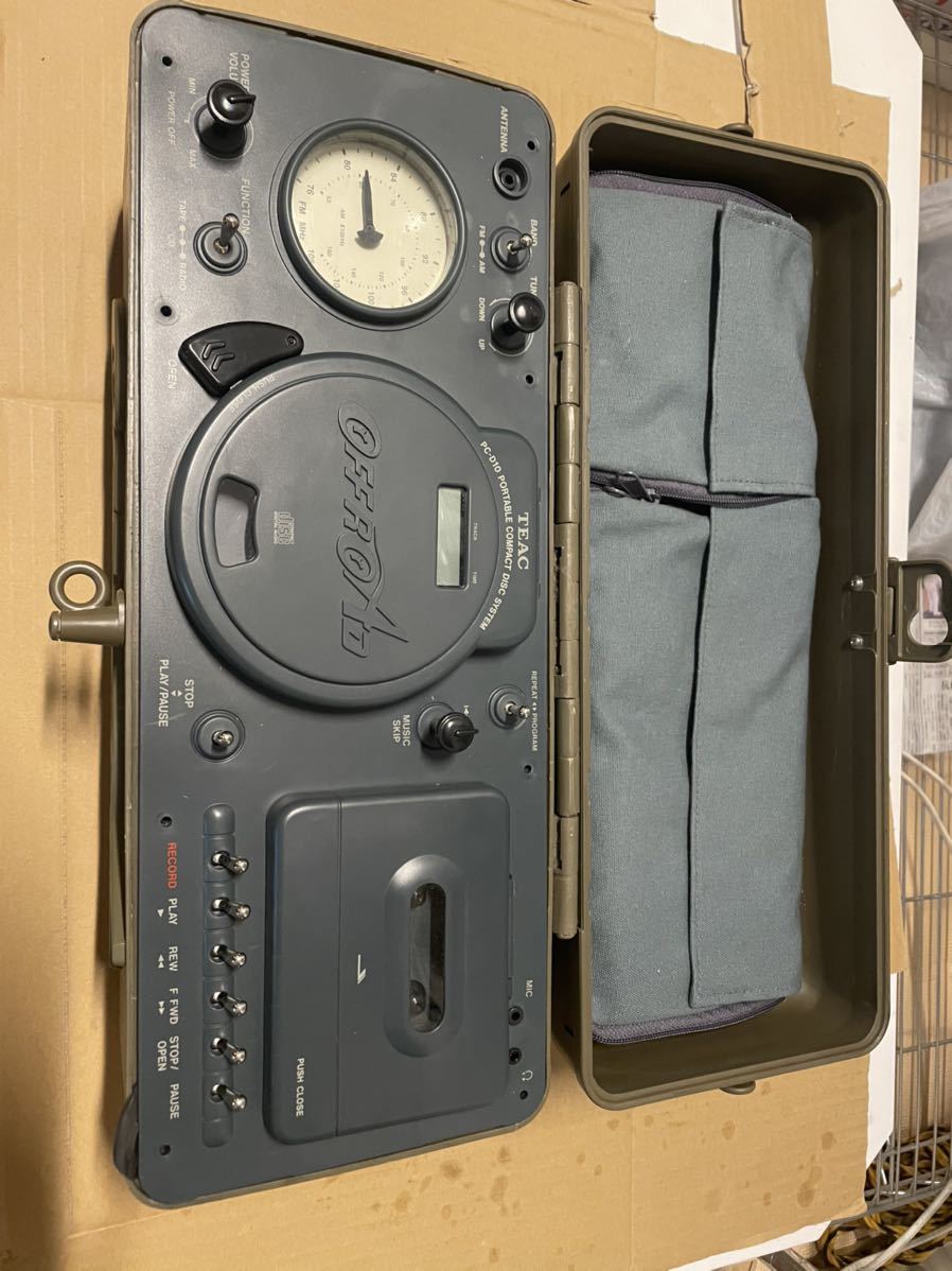 オーディオ機器 希少！TEAC PC-D10 OFFROAD ポータブルCDカセットデッキ
