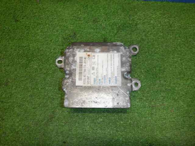 ヴェゼル RU3 SRS エアバッグコンピューター