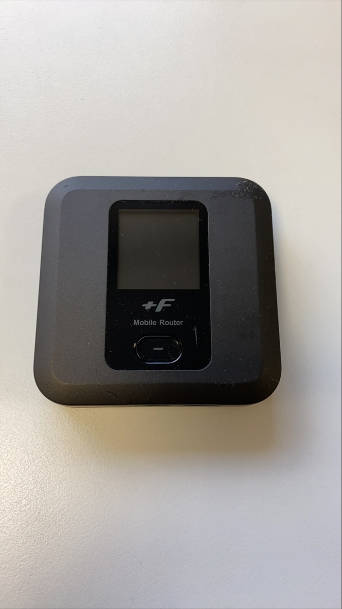 ★送料無料★ポケットWi-Fi ルーター 富士ソフト +F FS030W SIMフリー　(管理番号256)