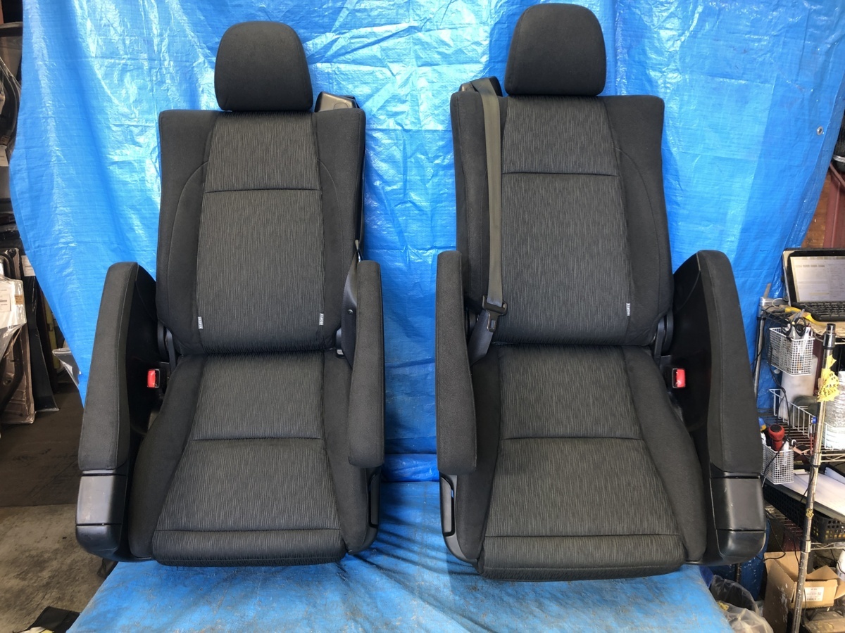 20系 アルファード ヴェルファイア キャプテンシート ちかう レール 