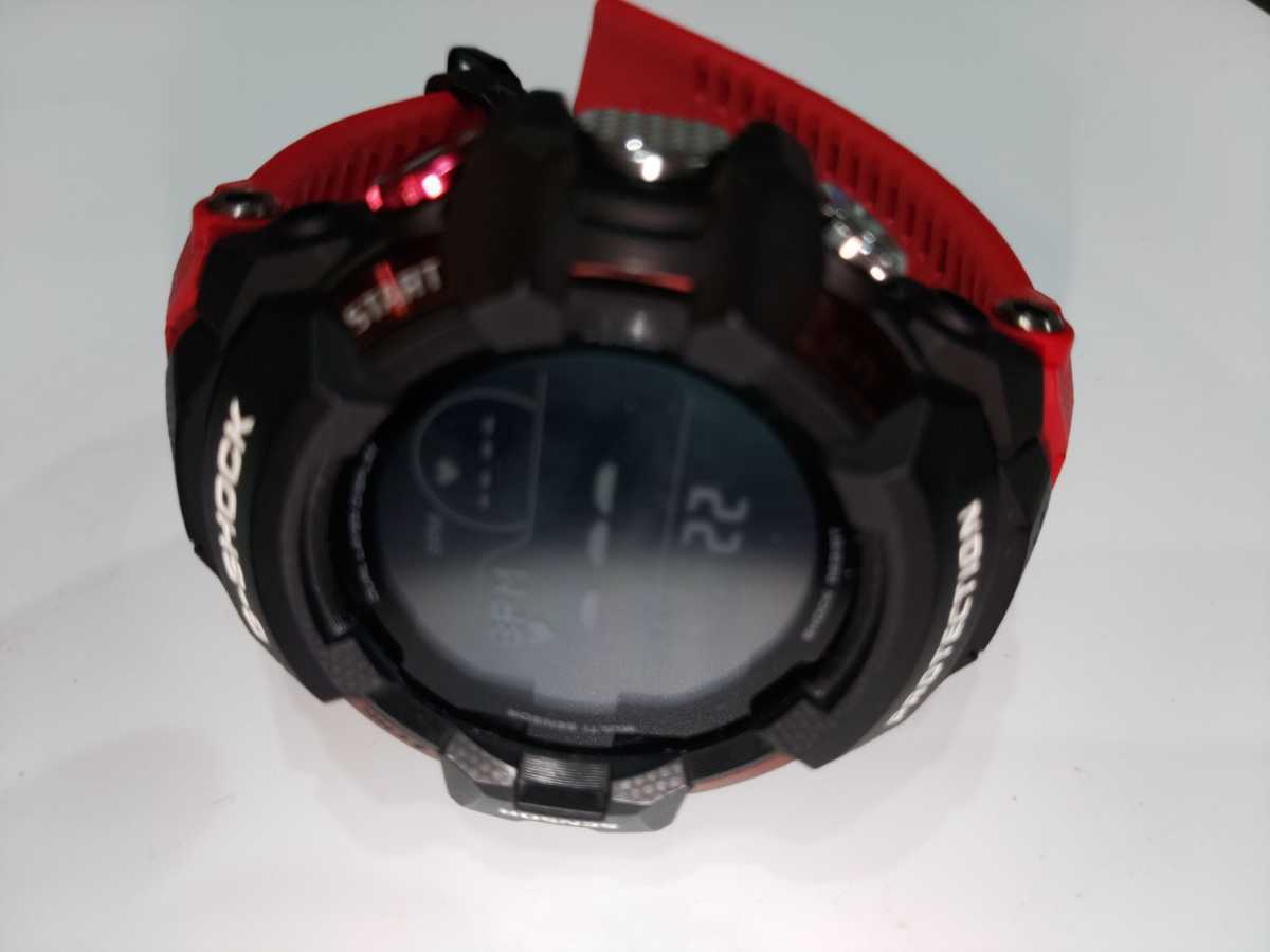 【中古】CASIO G-SHOCK 腕時計 GSW-H1000-1A4JR G-SQUAD PRO 赤 黒 Google搭載 スマートウォッチ GPS ワークアウト 充電 デジタル_2