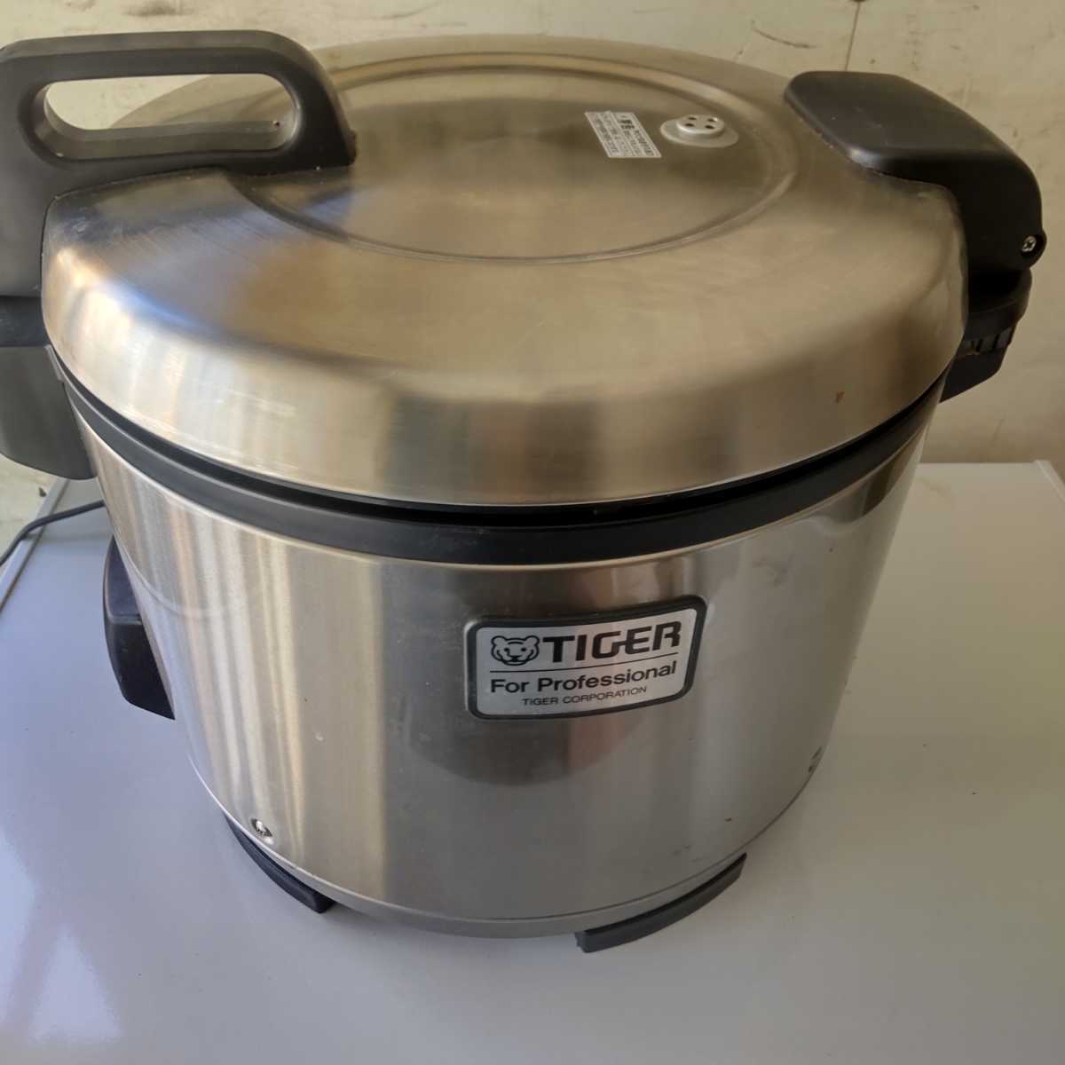 Tiger 炊飯器 JNO-A270 2.7L タイガー 炊飯器 2017年製」の買取実績・