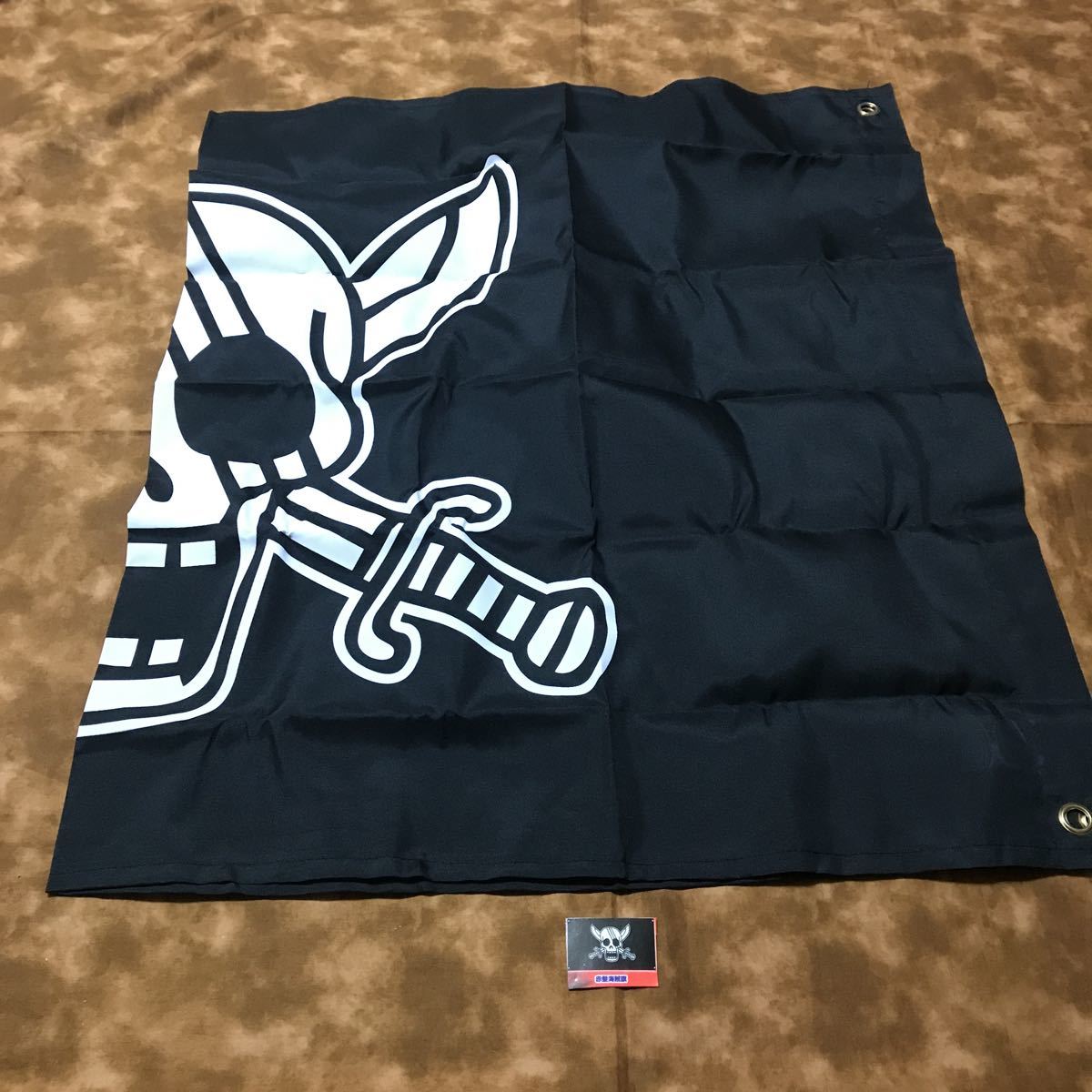 ワンピース 海賊旗 フラッグ 赤髪海賊団 シャンクス One Piece 売買されたオークション情報 Yahooの商品情報をアーカイブ公開 オークファン Aucfan Com ワンピース 海賊旗 フラッグ 赤髪海賊団 シャンクス One Piece 売買されたオークション情報 Yahooの商品情報をアーカイブ公開 オークファン Aucfan Com