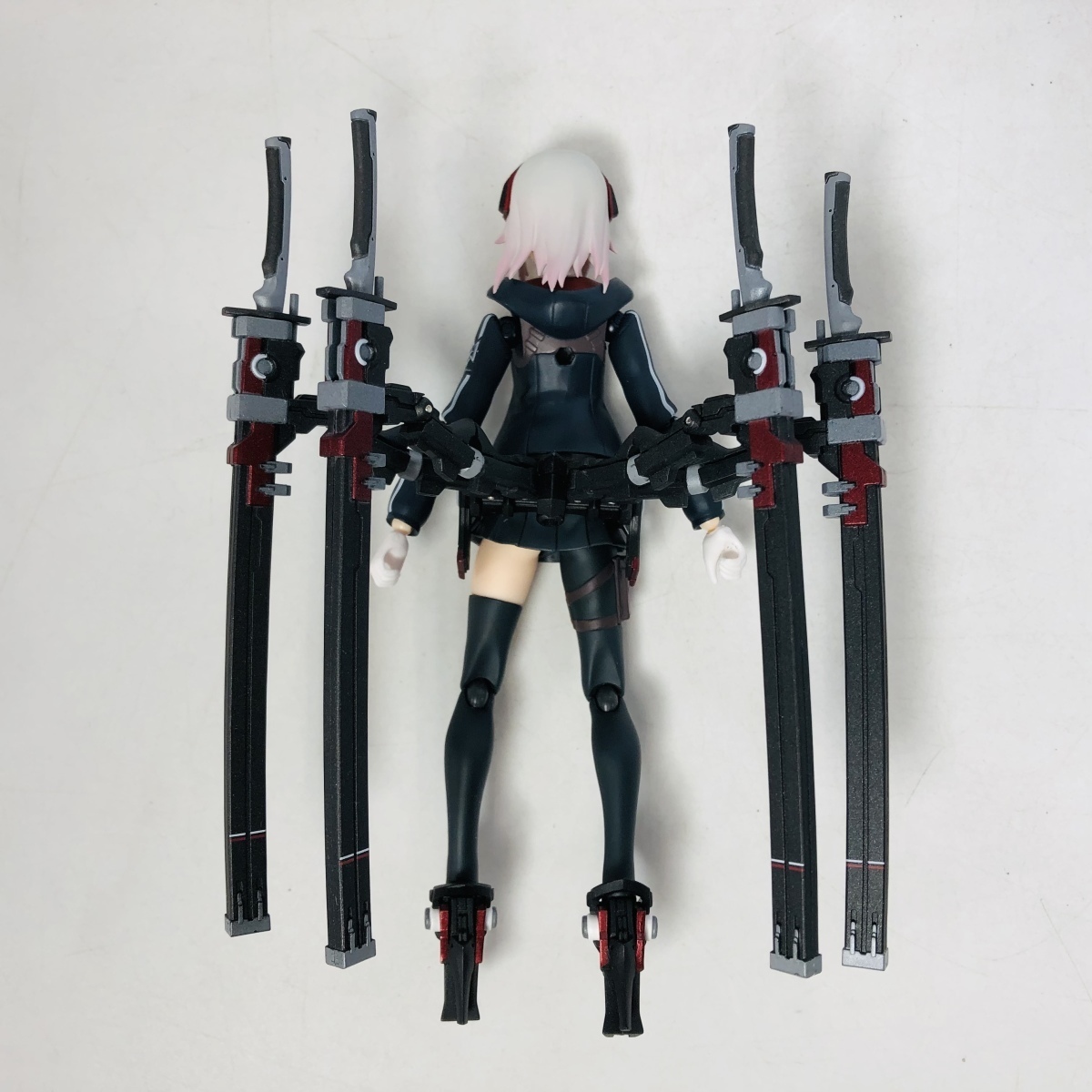 中古品 マックスファクトリー figma 422 重兵装型女子高生 肆(コミック