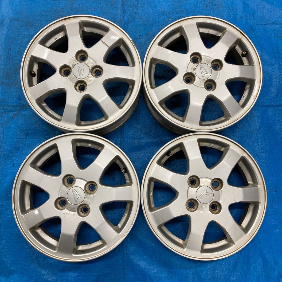 安い，新作登場 ダイハツ 純正 アルミホイール 14&times;4.5J +45 14インチ 4本セット T-2340(純正品)｜売買されたオークション情報、yahooの商品情報をアーカイブ公開 - オークファン 4穴