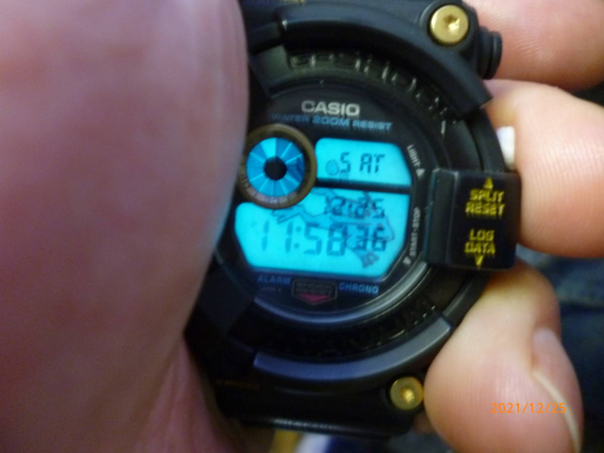☆ 黒金蛙 【 DW-8200B-9A 】☆ ゴールドチタンフロッグマン 中古動作
