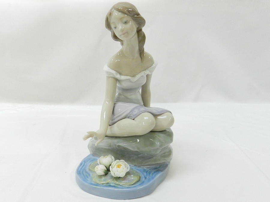 フィギュリン 1000円スタート LLADRO リヤドロ 少女 犬 陶器置物