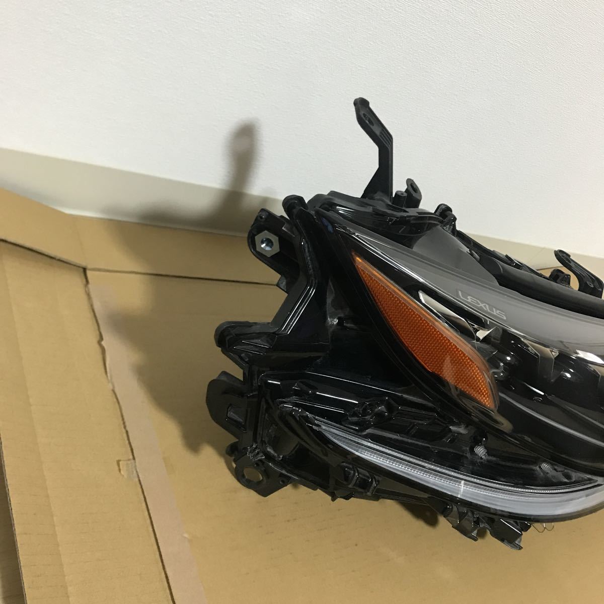レクサスLS500/500h VXFA50/VXFA55 GVF50/GVF55 前期 LED 純正 右