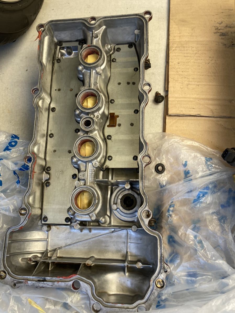 日産シルビアS15ヘッド SR20DET エンジン ヘッドカバー タペットカバー