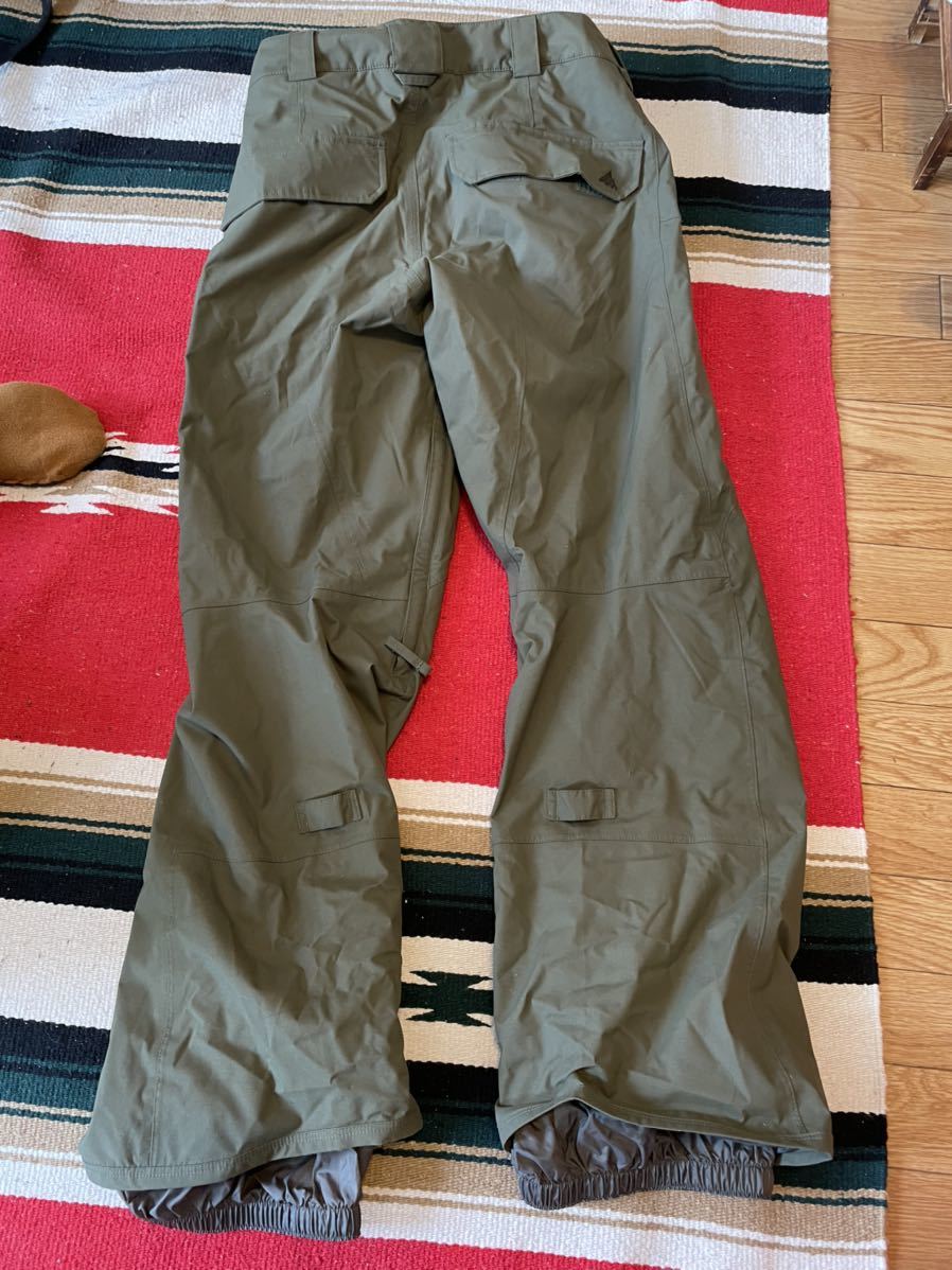 バートン Burton パンツメンズ スノーボードウェア 一回のみ着用 サイズm Mサイズ 売買されたオークション情報 Yahooの商品情報をアーカイブ公開 オークファン Aucfan Com