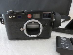 22新商品 ブラック バッジ ロゴ ライカ 在庫2 Leica M6 11 10 9 8 7 フィルムカメラ Www Smithsfalls Ca