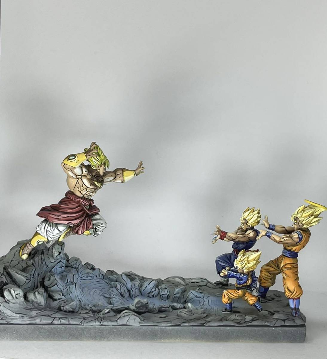 ドラゴンボール リペイント HG ブロリー 悟空悟飯悟天 親子3代かめはめ