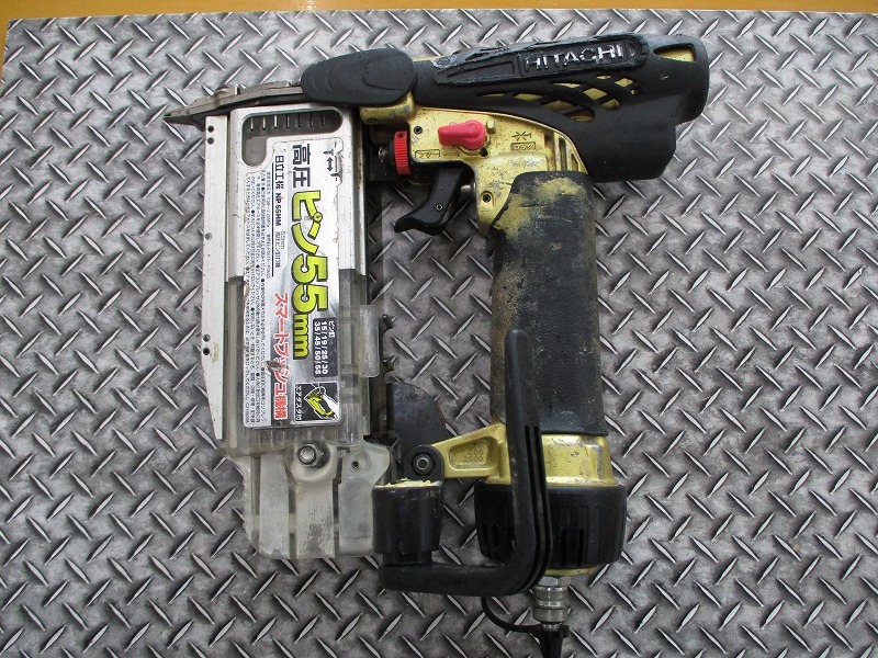 ジャンク HITACHI 高圧 ピン釘打機 NP55HM 電動 工具 日立 ヒタチ O5224845