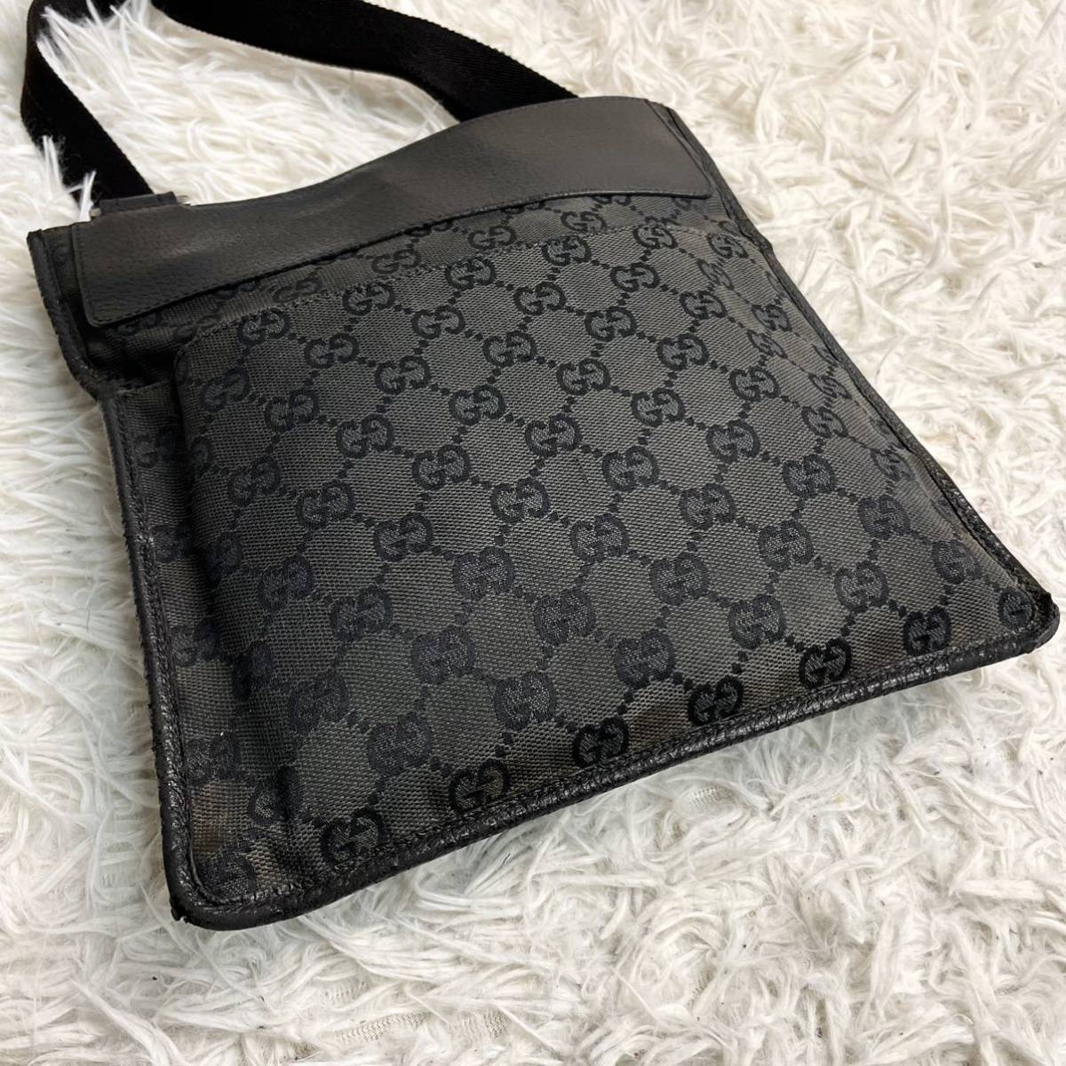 王道の風格】1スタ～ GUCCI グッチ ショルダーバッグ ポシェット GG 