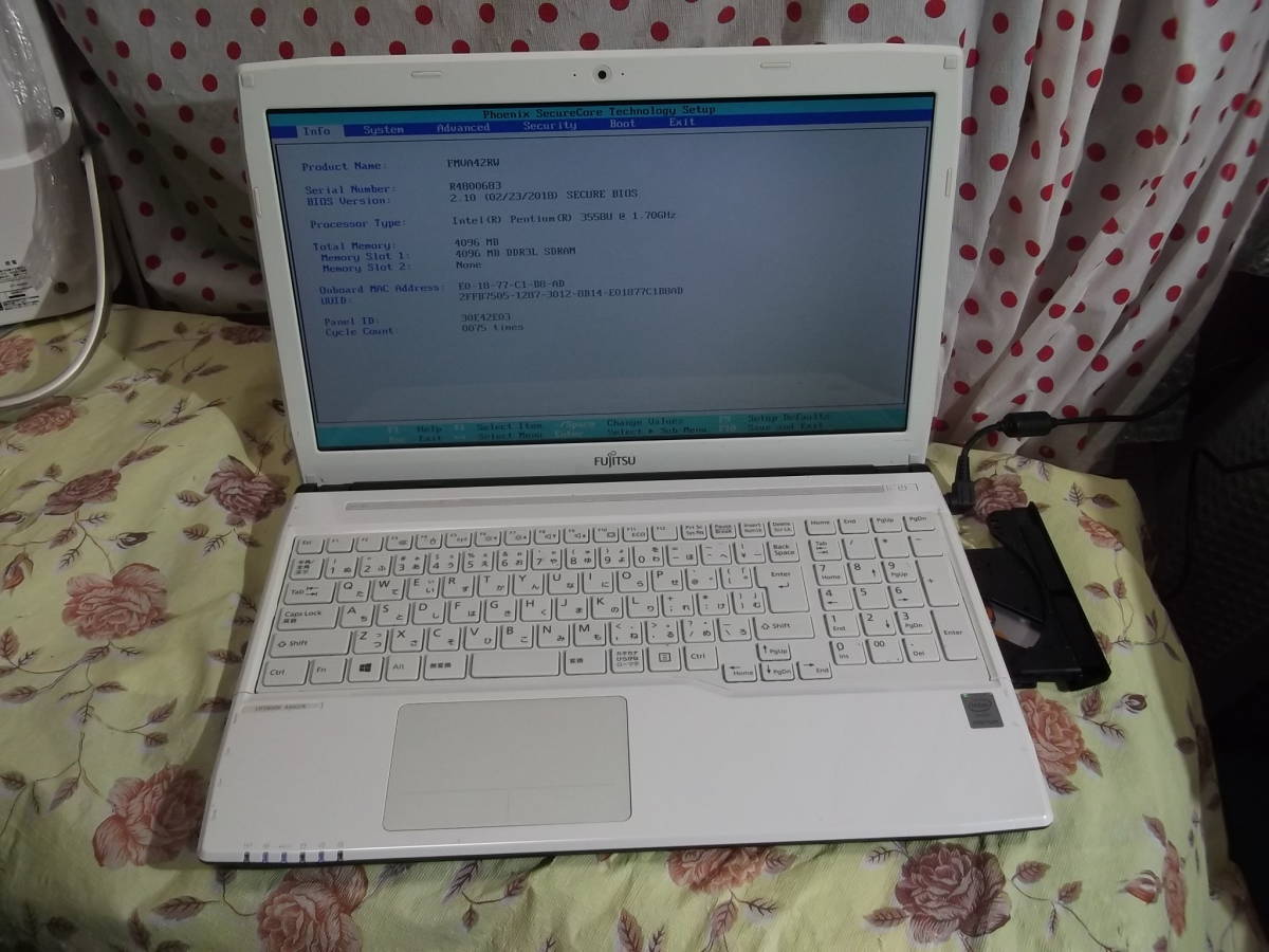 ☆ジャンク/LIFEBOOK AH42R/Pentium 3558U/4GB/15.6LED/マルチ/BIOS☆