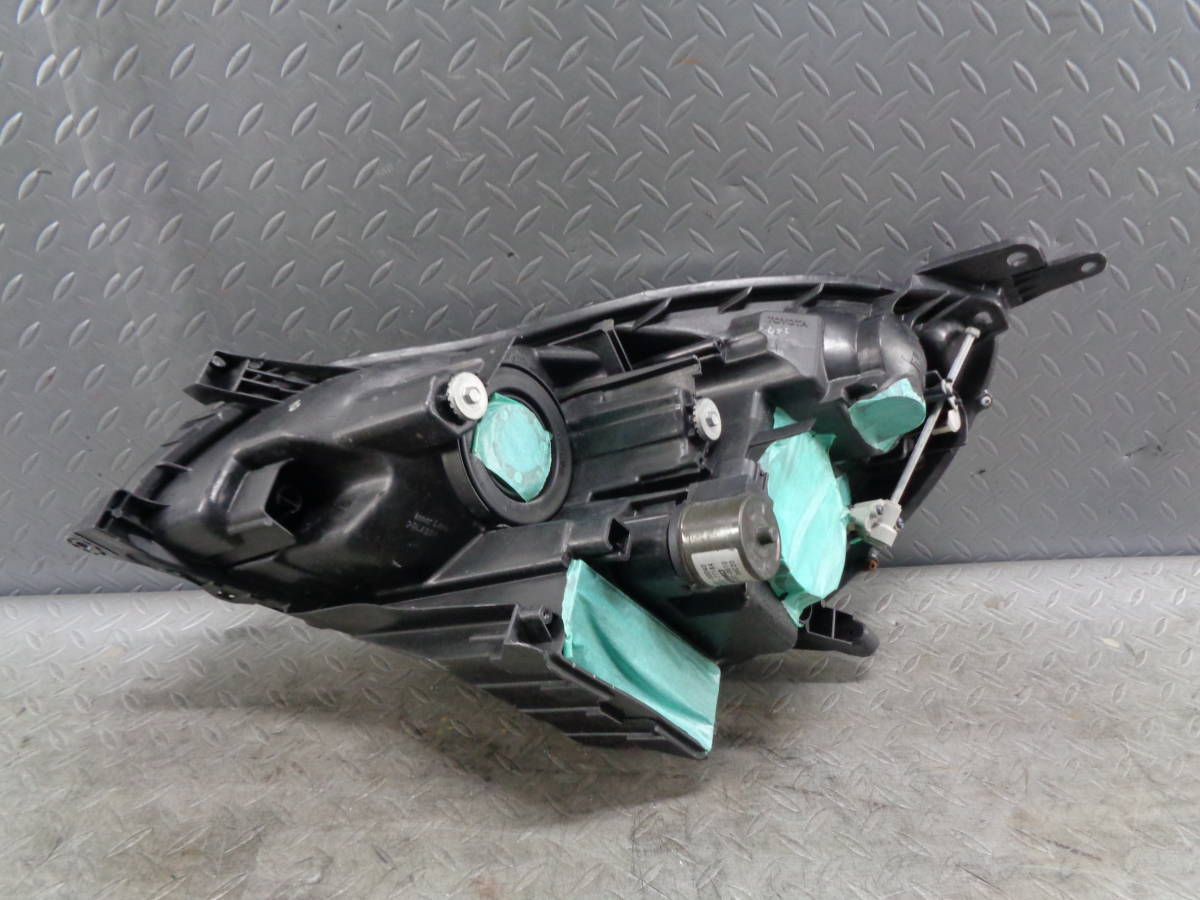 T07☆ トヨタ/ソアラ UZZ40 ヘッドランプ右 ヘッドライト HID KOITO