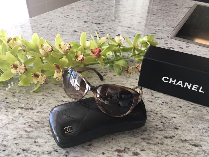 【驚きの破格値，低価】 正規品 CHANEL サングラス ブラウン(サングラス)｜売買されたオークション情報、yahooの商品情報をアーカイブ公開 - オークファン 服飾小物