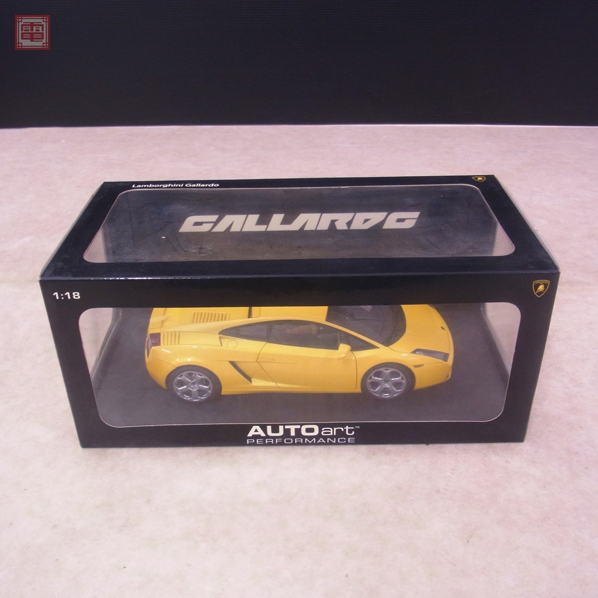 ミニカー 開封済み ランボルギーニ ガヤルド メタリックイエロー 1/18