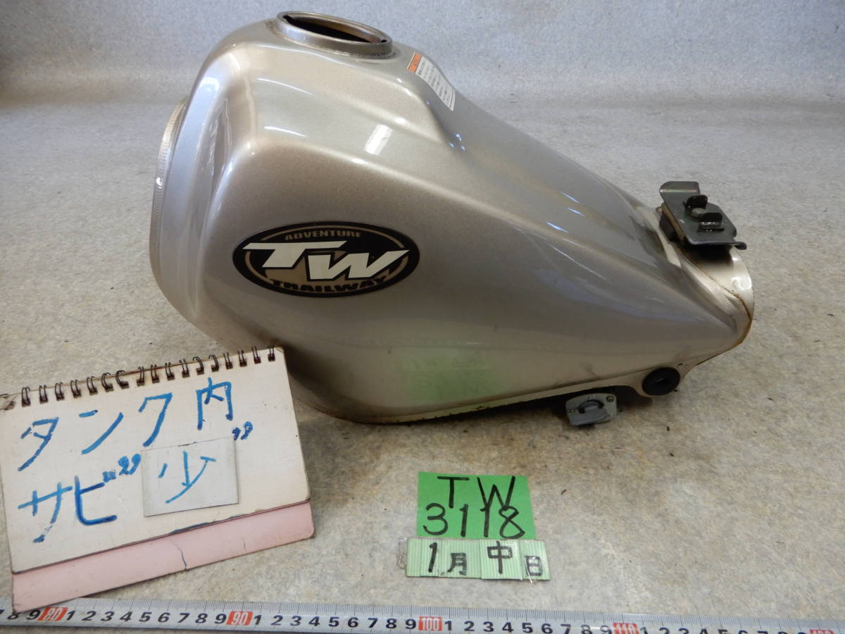 ガソリンタンク - ヤマハtw200 ヤマハ dg07j純正タンク -tw200 2026年最新Yahoo!オークション Tw（タンク｜外装パーツ）：パーツ<バイク用品<車用品 燃料 250421TW200(DG07J-017)□ 社外アルミタンク メルカリ タンク TW200 tw200 タンク」の人気商品一覧