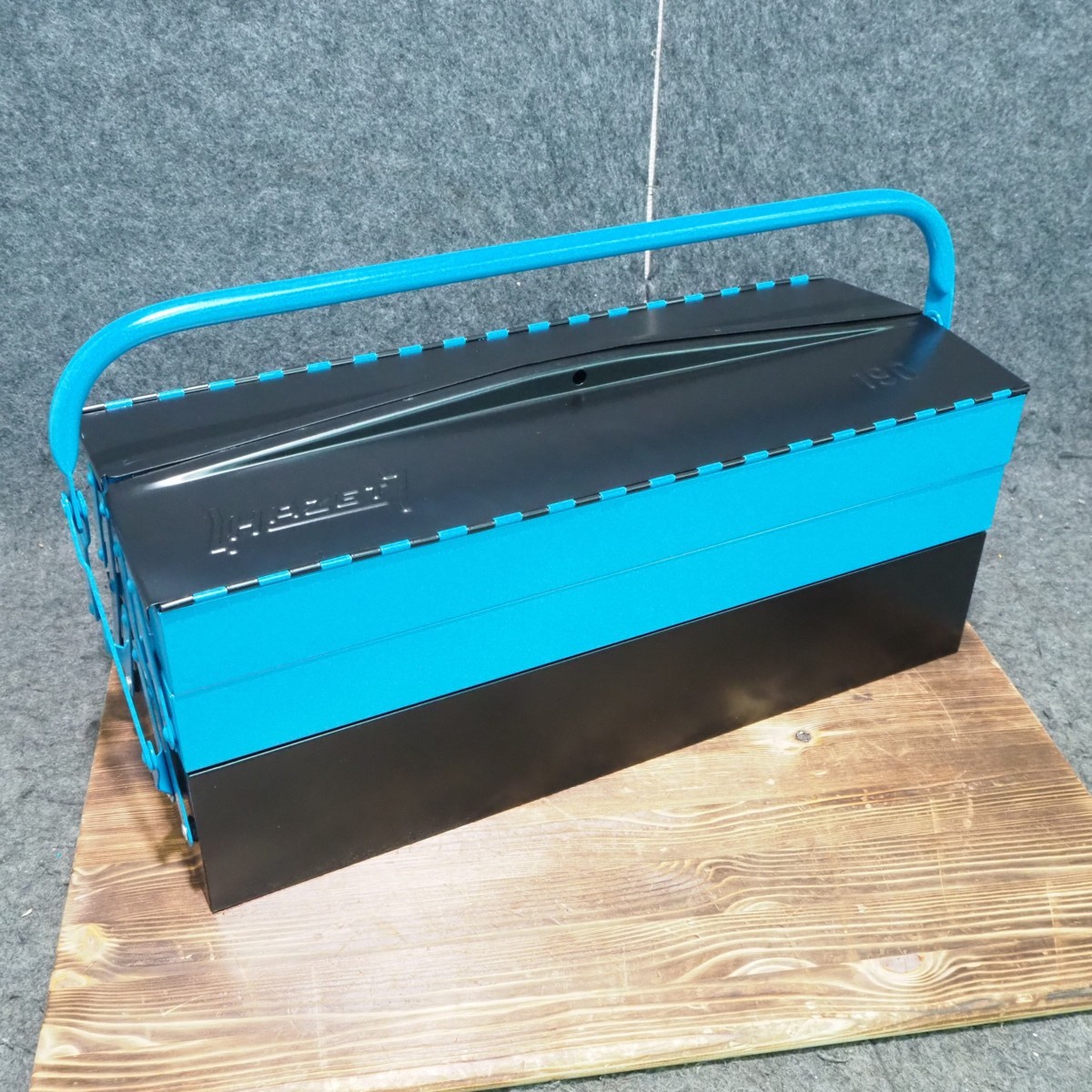全国無料，大人気 品 ハゼット/HAZET 3段式メタルツールボックス モデル190 ブラック&times;ブルー 領収書 代引き 店頭受取対応(大工道具一般)｜売買されたオークション情報、yahooの商品情報をアーカイブ公開 - オ 大工道具一般