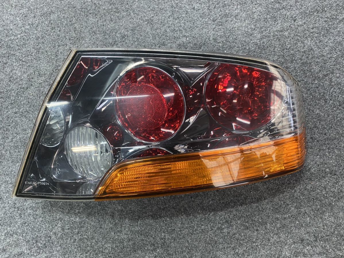 CT9A ランエボ 純正テールランプ 三菱自動車(純正) の ランサー
