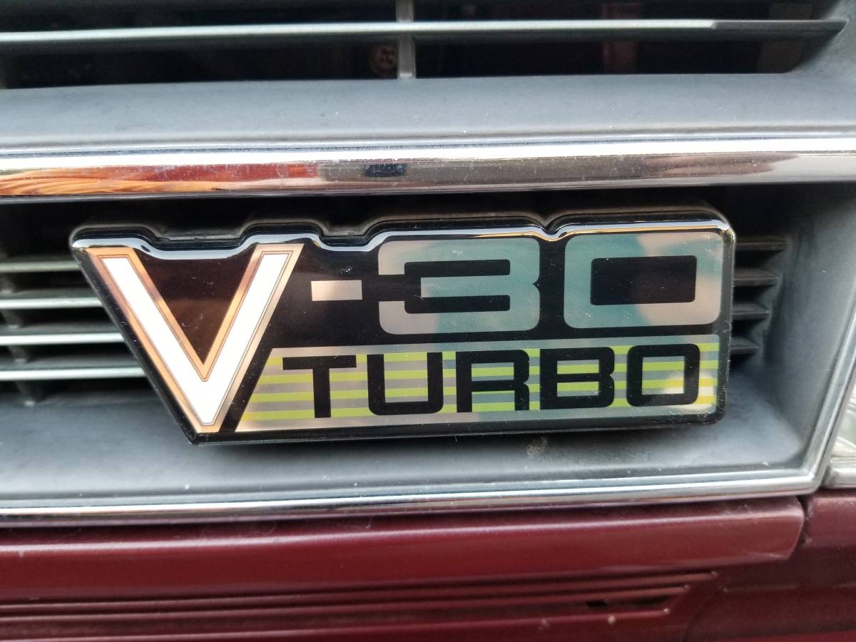 【2025，HOT】 Y30 セドリックグロリア V30-TURBO タイプフロントエンブレム(フロント)｜売買されたオークション情報、yahooの商品情報をアーカイブ公開 - オークファン 日産用