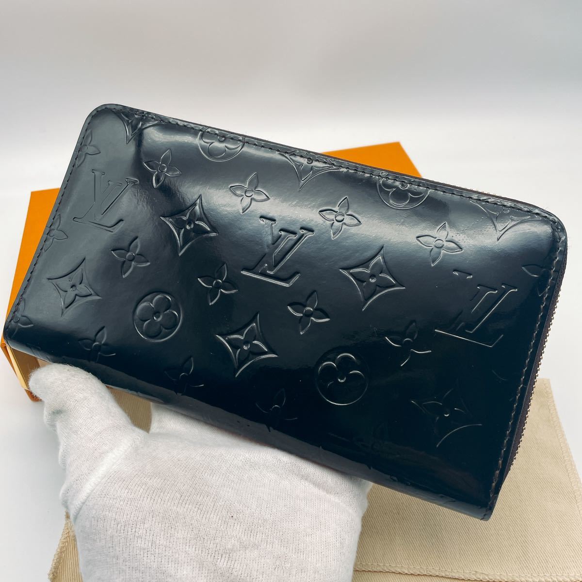入手困難 展示品 新品未使用 ルイヴィトン モノグラム ヴェルニ 