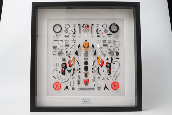 TAMIYA タミヤ レプソル HONDA RC211V 