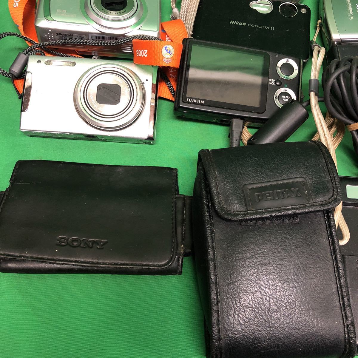 【ジャンク品】Nikon CASIO FUJIFILM デジカメ まとめ売り デジカメ ・まとめ売り・カシオ ・Nikon ・などなど・ジャンク品