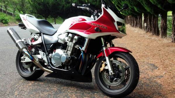 白ゲルコート】CB1300SF/SB SC54 アンダーカウル（ステー付き）(ホンダ 