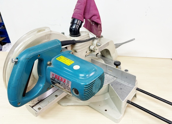 難あり) 【makita】 マキタ 10型スライドマルノコ LS1011 /100v/14A 