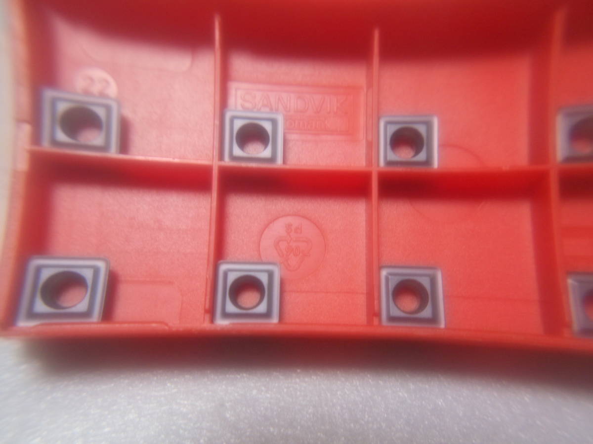 サンドビック SANDVIK | 即決 Ｕドリル チップ（880-02 内側＆外側） 各8 MISUMI(ミスミ) SANDVIKサンドビック スーパーUドリル用チップ 穴あけ加工用チップ サンドビック&frasl;SANDVIK 旋盤用バイト スーパーＵドリル uドリル」のおすすめ人気ランキング通販モノタロウ