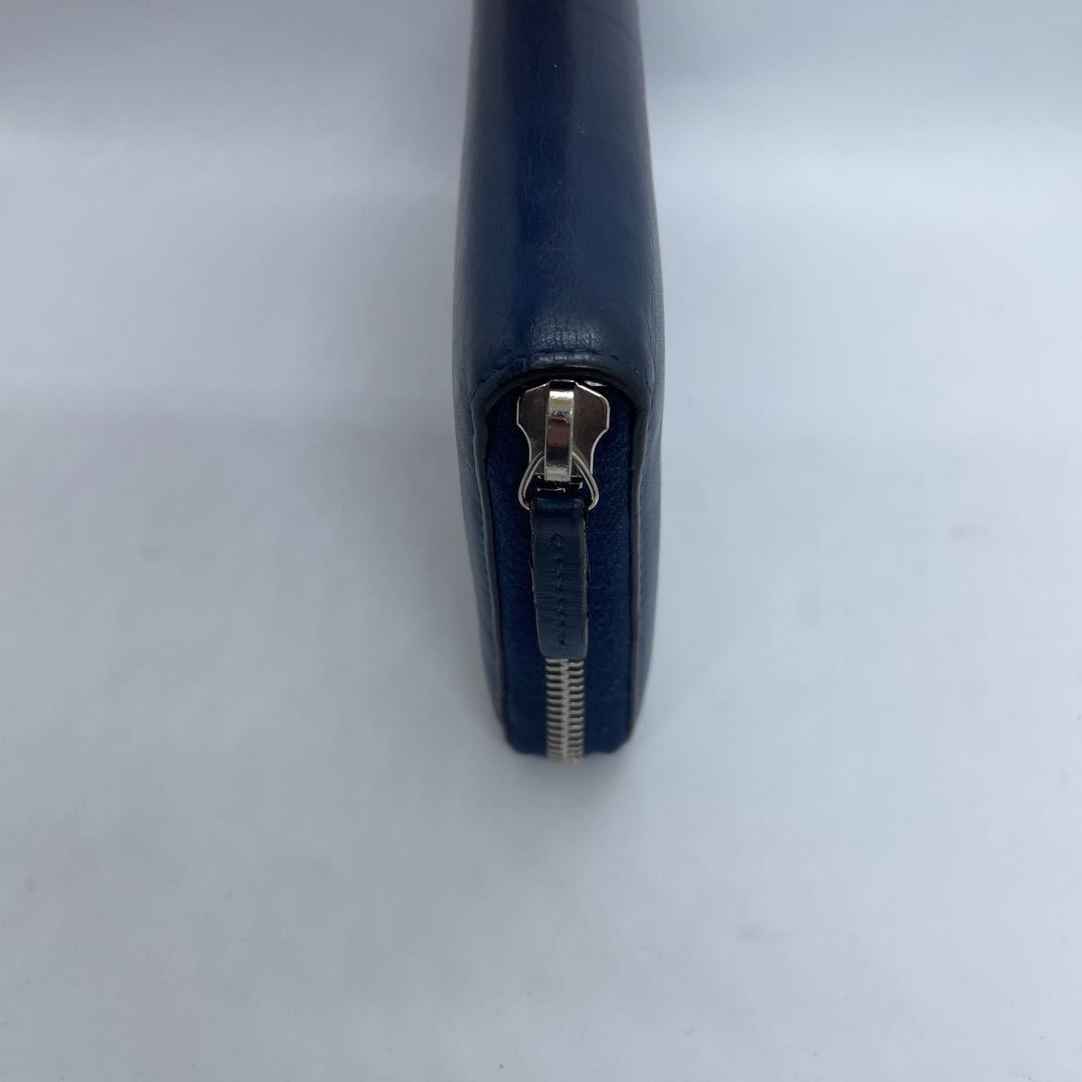 ！美品！　GUCCI グッチ　レザー　ネイビー　ラウンドファスナー GUCCI