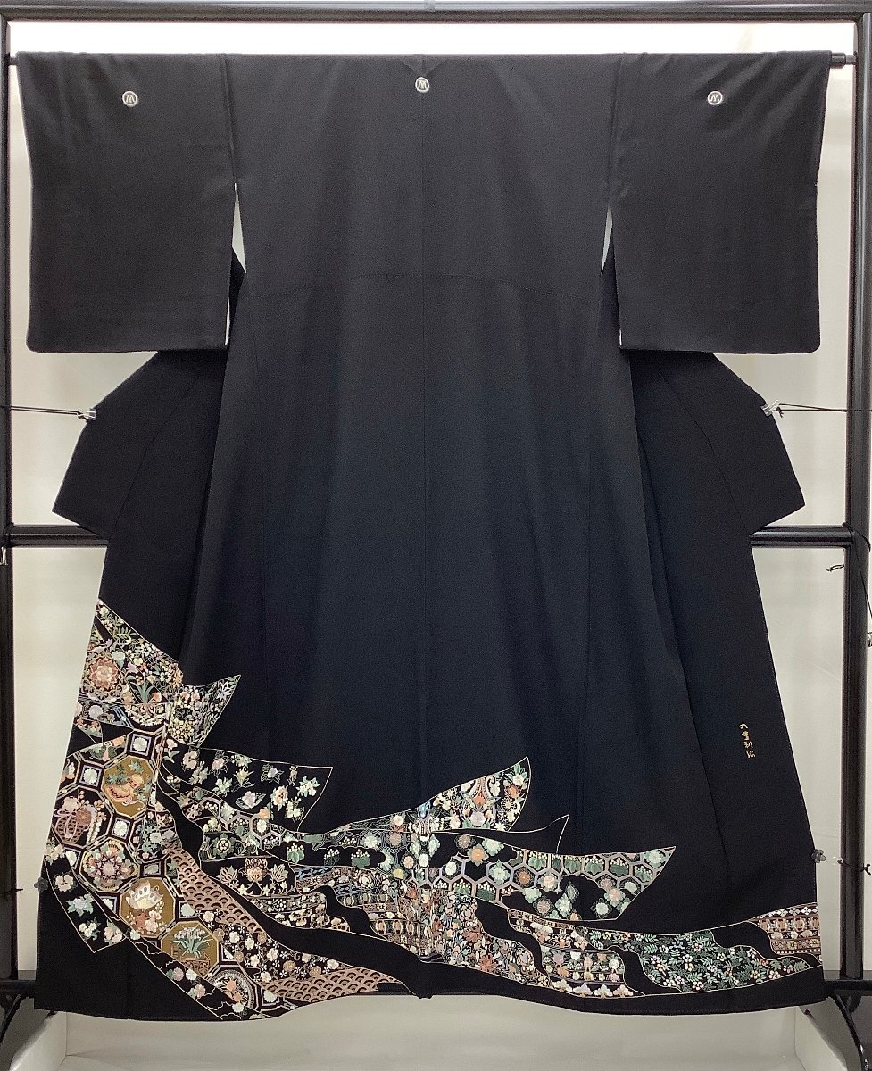 人気SALE，新作登場 きものcocon 黒留袖 身丈157/裄67/正絹/黒系/九重刺繍/五つ紋/比翼仕立て/結婚式/パールトーン加工 1-28-3K-1661-j(留袖)｜売買されたオークション情報、yahooの商品情報をアーカイブ公開 - オークフ 留袖