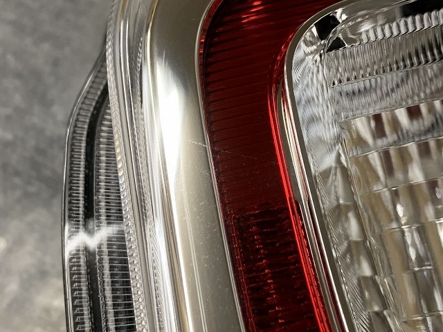 ハスラー MR52S/MR92S 純正 右テールライト/右テールランプ KOITO 220 