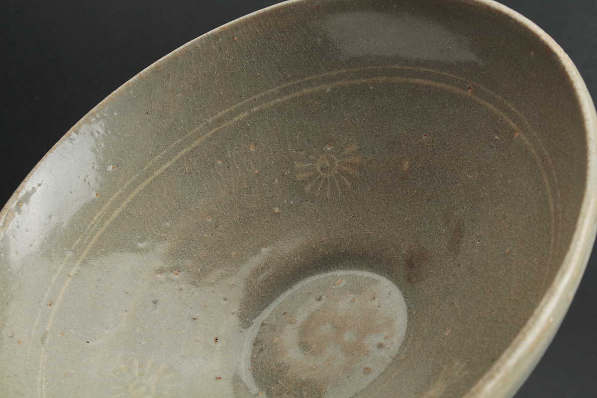 高麗青磁 ｜ 朝鮮 おくむら みんげい EA279 木箱附・ 重545g 高7.3cm 